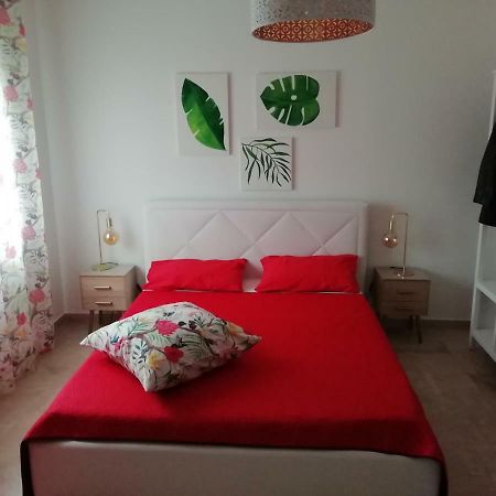 La Casetta Del Gatto Giroan Apartment ปาแลร์โม ภายนอก รูปภาพ