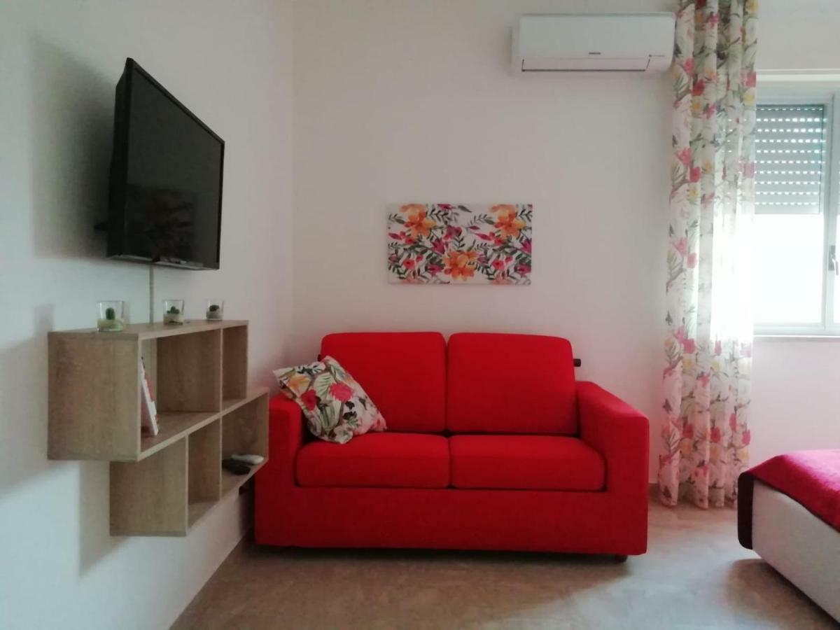 La Casetta Del Gatto Giroan Apartment ปาแลร์โม ภายนอก รูปภาพ